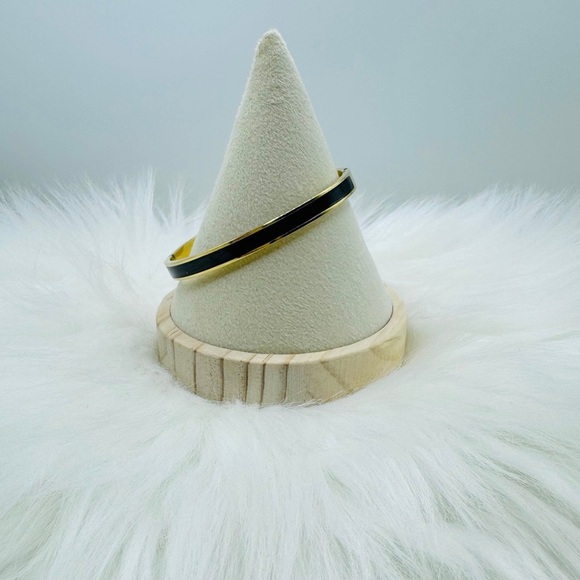 The Woman’s Awesome Wallet & Jewelry Bundle B - Picture 3 of 11